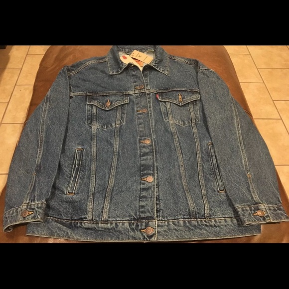 Levi's Jackets & Blazers - Levi’s Trucker Jacket Women’s Size XL NWT